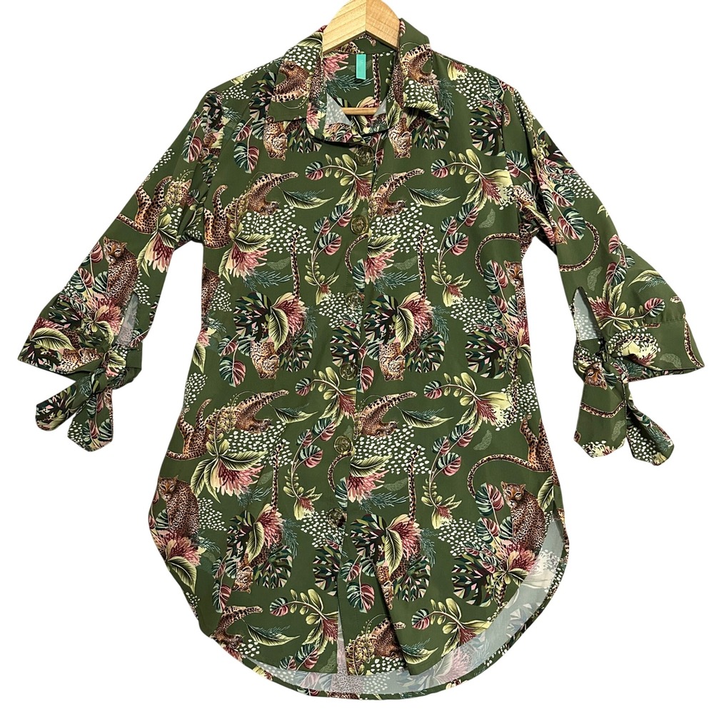 Milonga Leopard Tropical Print Tunic Women Medium Green‎ Button Down Tie Sleeve